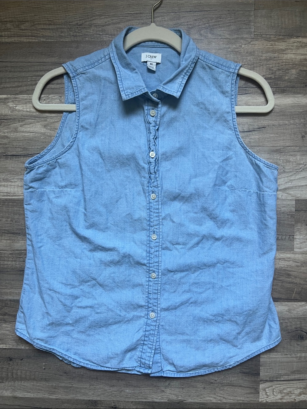 J.Crew Light Wash Sleeveless Chambray Button-Up 100% Cotton M